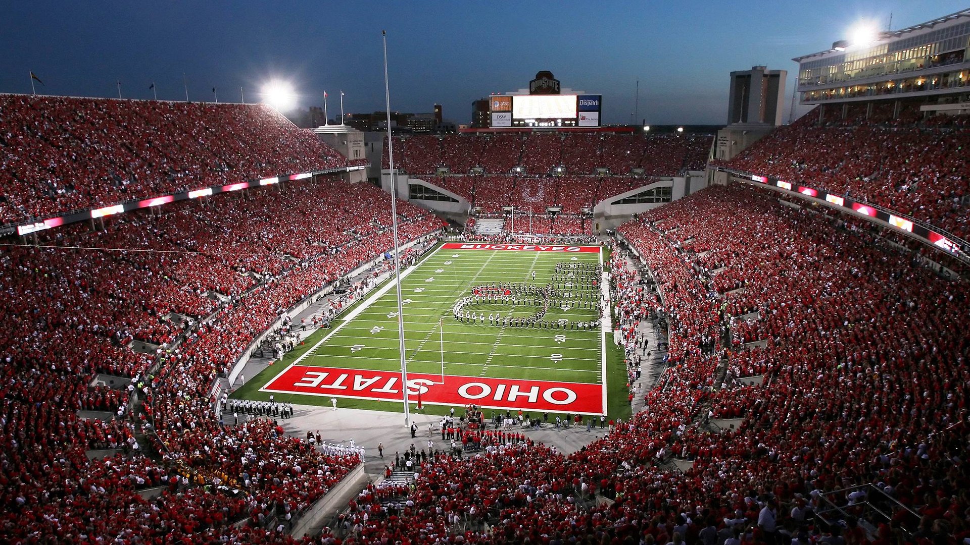 “东部新区定向赛场：徒步越野与智慧导航的结合”