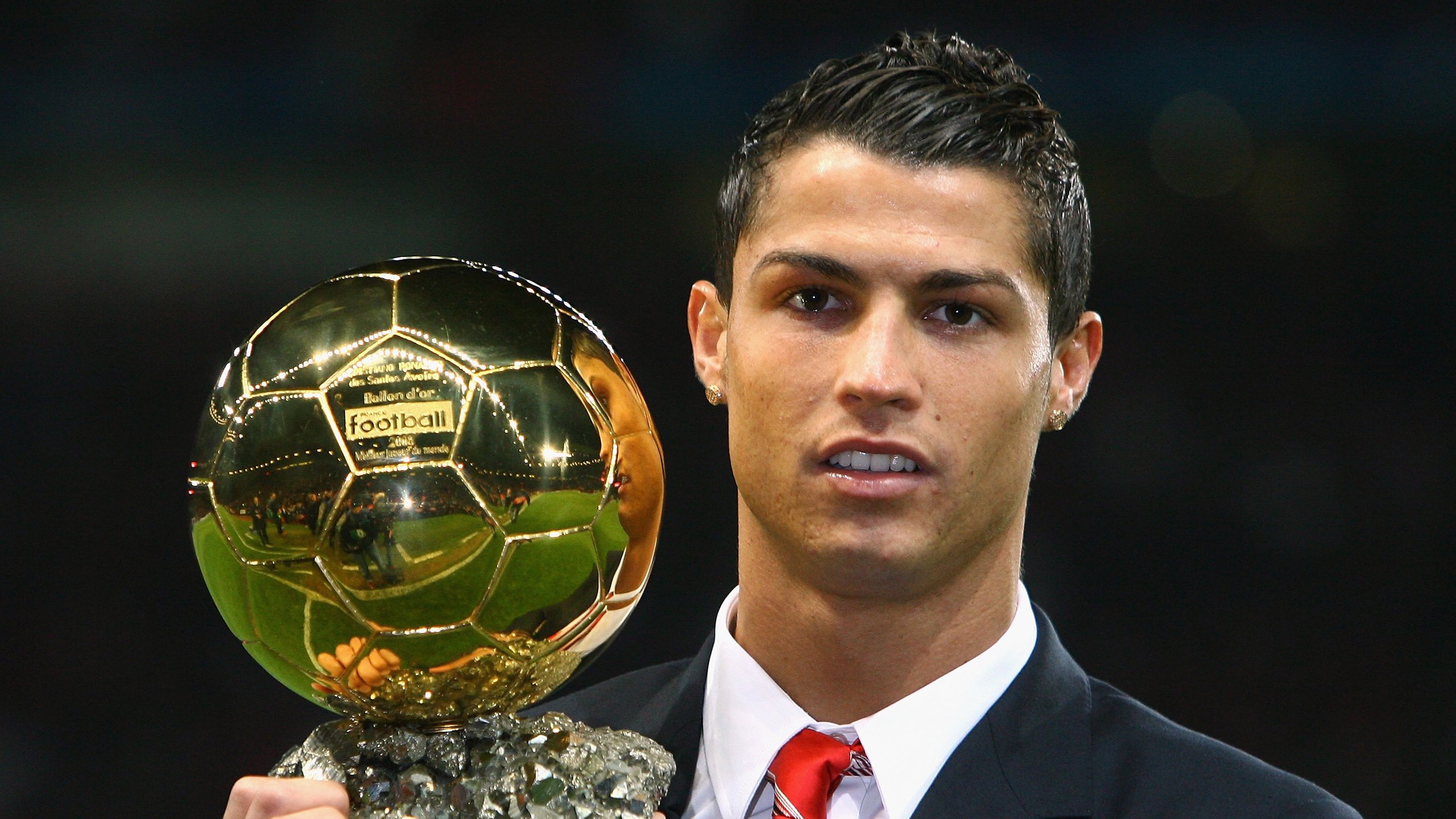 德甲策划巧妙：战术变革带来无限惊喜！，德甲格局